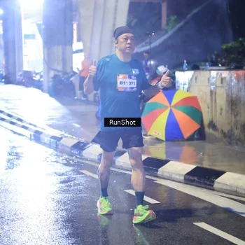 Runner Photo 7926546