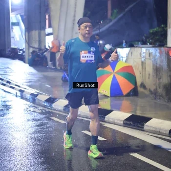 Runner Photo 7926548