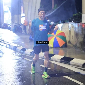 Runner Photo 7926549