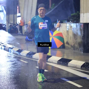 Runner Photo 7926561