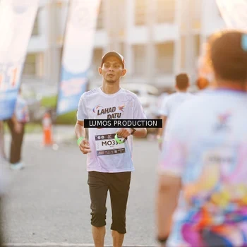 Runner Photo 7926562