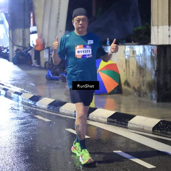Runner Photo 7926565
