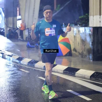 Runner Photo 7926567