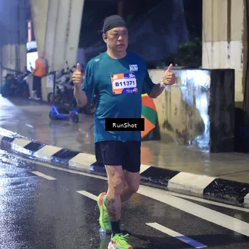 Runner Photo 7926577