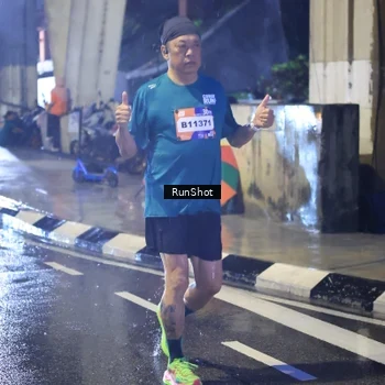 Runner Photo 7926578