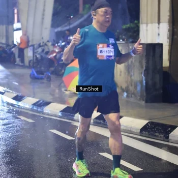 Runner Photo 7926591