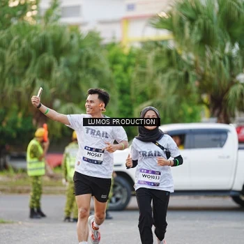 Runner Photo 7926598