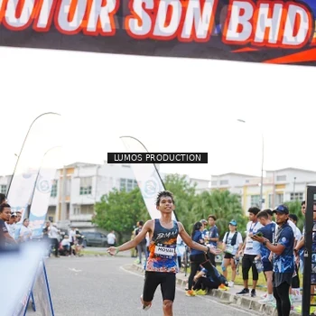 Runner Photo 7926621