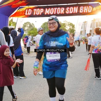 Runner Photo 7926640