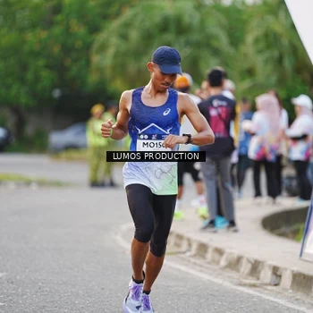 Runner Photo 7926672