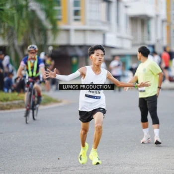 Runner Photo 7926677
