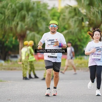 Runner Photo 7926688