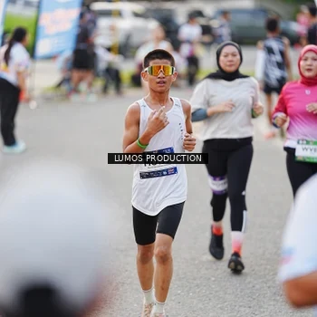 Runner Photo 7926691