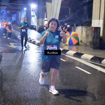 Runner Photo 7926692