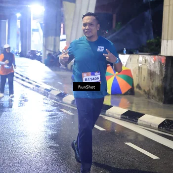 Runner Photo 7926703