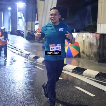 Runner Photo 7926704