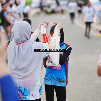 Runner Photo 7926708