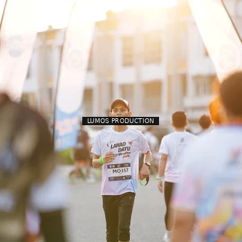 Runner Photo 7926711