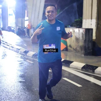 Runner Photo 7926714