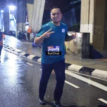 Runner Photo 7926715