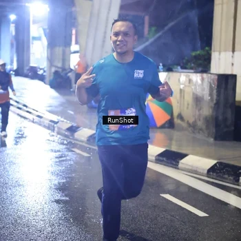 Runner Photo 7926716