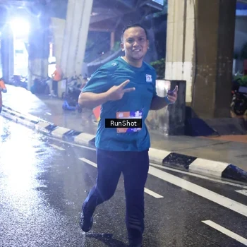 Runner Photo 7926722