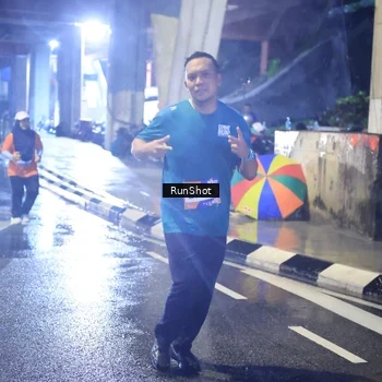 Runner Photo 7926729