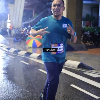 Runner Photo 7926735