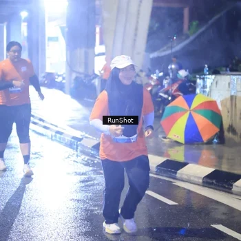 Runner Photo 7926738