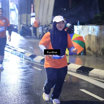 Runner Photo 7926758