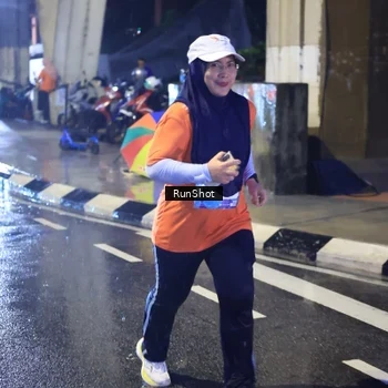 Runner Photo 7926779