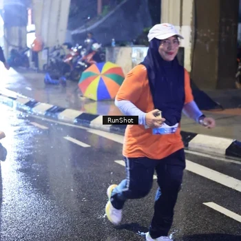 Runner Photo 7926790