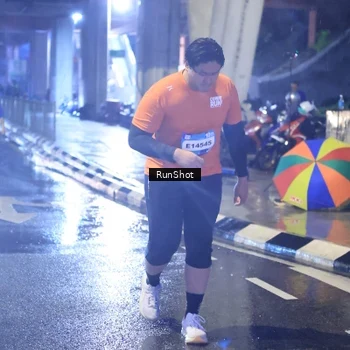 Runner Photo 7926793