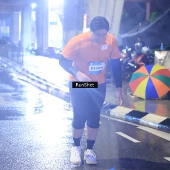 Runner Photo 7926799