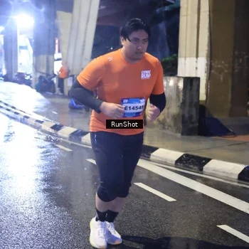 Runner Photo 7926816
