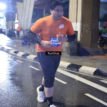 Runner Photo 7926822