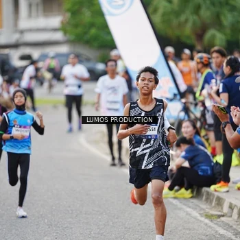 Runner Photo 7926824