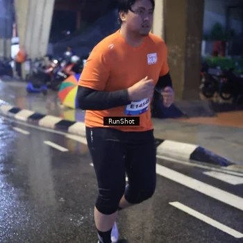 Runner Photo 7926828