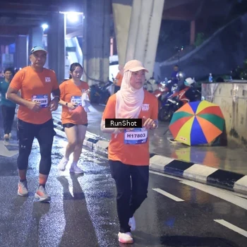 Runner Photo 7926863