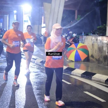 Runner Photo 7926864