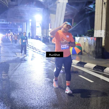 Runner Photo 7926916
