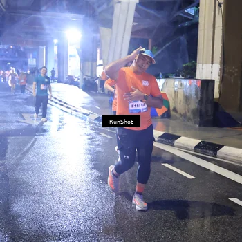 Runner Photo 7926924