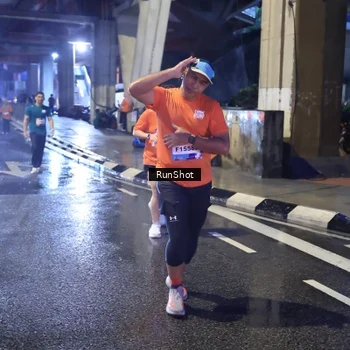Runner Photo 7926925