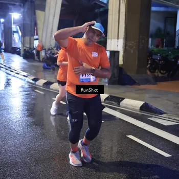 Runner Photo 7926940