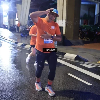 Runner Photo 7926944