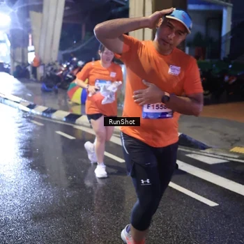 Runner Photo 7926953