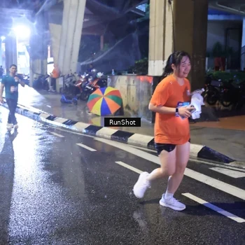 Runner Photo 7926963