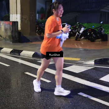 Runner Photo 7926974