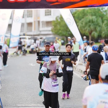 Runner Photo 7926975