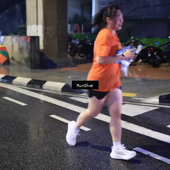 Runner Photo 7926977